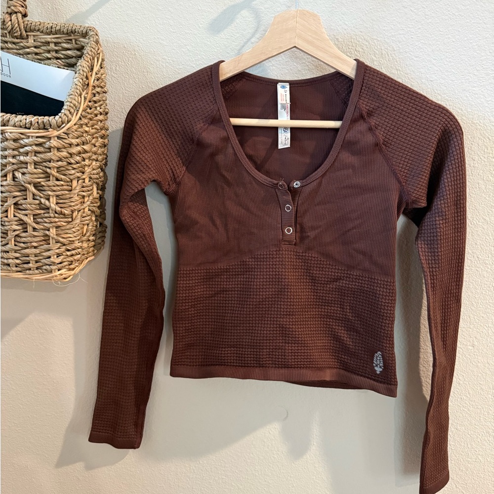 NWOT FREE PEOPLE FP MOVEMENT Women’s bail out long sleeve layer cocoa XS/S